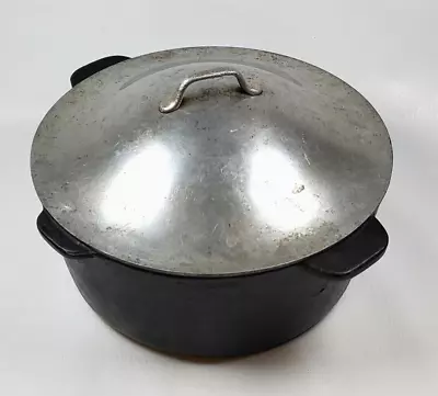 Renfrow Ware LA Vintage Cast Iron Dutch Oven With Lid Nice 5 Quart! • $36.97