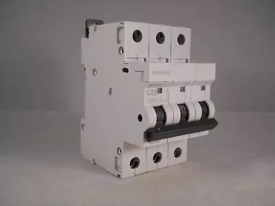 MEM MCB 32 Amp Triple Pole 3 Phase Breaker Type C 32A C32 Memshield 2 MCH332 • £49.95