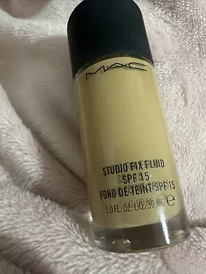 MAC Studio Fix Fluid Foundation SPF15 30ml- New And Genuine • £17