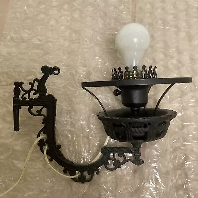 Nice Vintage CAST IRON WALL MOUNT Oil Style Lamp!  *With Swing Arm Wall Bracket! • $39.99