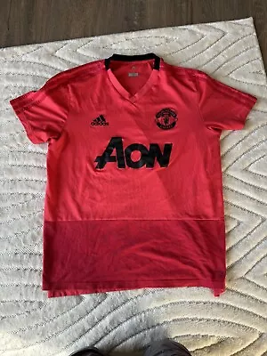 Man Utd Training Top Size Large • £0.99