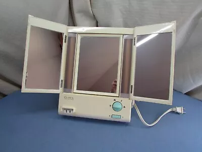 Vintage Clairol True To Light Lighted Makeup Cosmetic Mirror With Magnifier LM-8 • $39.99