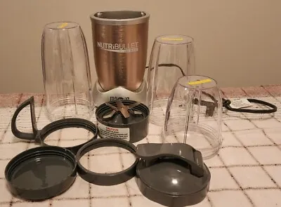 NUTRIBULLET NB-201 Magic Bullet 900 Series Blender With 3 Size Cups And Lids • $50