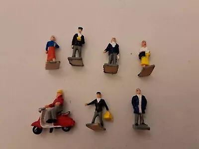 Hornby R7115 City People -  Seven Figures With Scooter • £6.50