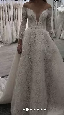 Designer Monique Lhuillier Wedding Dress. -Lovely Dress. Org. Price $12000 • $5900