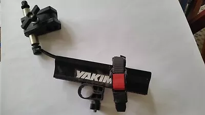 Yakima 9mm 2A Standard Fork Mount Short Wheel Tray Bike Roof Rack Skewer SEA  WA • $22.22