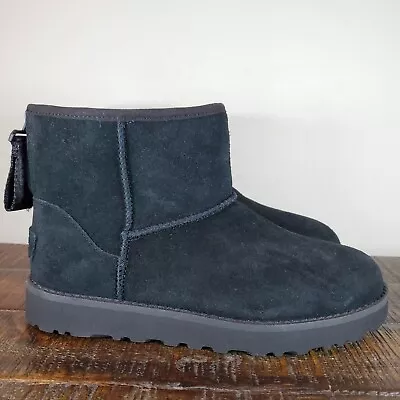 UGG Classic Mini II Logo Zip Boots Womens Size 6 Suede Shearling Lined Black • $69.98