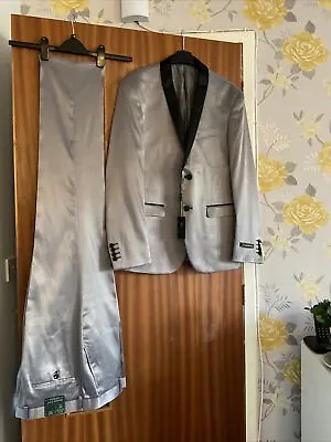 Giovanni Testi 2 Piece Silver Suit Chest 38waist 34 Leg 34.5 • £25