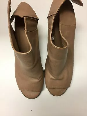 Mossimo Ladies Ankle Boots Size 7 Tan 2 1/2 In Heel A211ss • $14.21