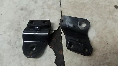 01 Suzuki VS800 VS 800 Intruder Engine Motor Mounts Brackets • $3.99