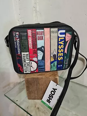 Yoshi Vegan Classic Bookworm Camera Bag • £45