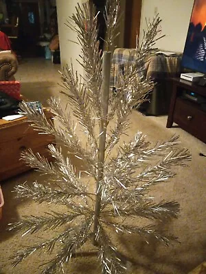 Vintage SPARKLER 4Ft Aluminum Christmas Tree W-45  4 1/2 Feet.             GR/10 • $214.95