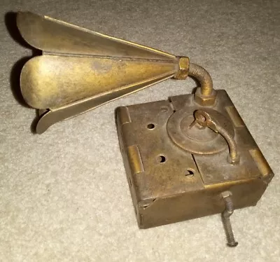 Vintage  Victrola  Industrial  Art / Made In Spain  • $11.99