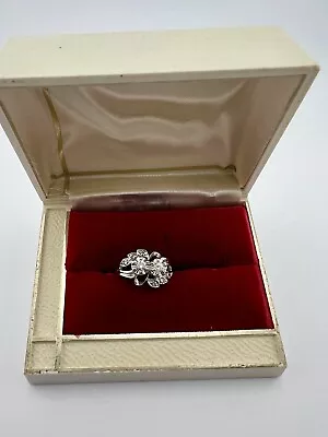 Vintage Diamond 14k White Gold Ring Flowers • $275