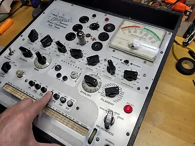 $450 • Buy This One Works, Hickok 533A Dynamic Mutual Conductance Tube Tester