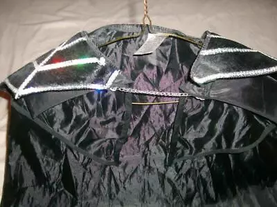 Black Shoulder Web Vampire Costume Cape Girls Boys Youth Size 10 Used • $10