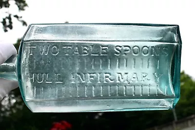 £14.50 • Buy VINTAGE 1900s LARGE SIZE HULL INFIRMARY / HOSPITAL ICE BLUE MEDICINE CURE BOTTLE
