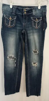 Womens Size 7 Mudd Capri Jeans Distressed Denim Cropped Pants Skinny Straight • $3.33