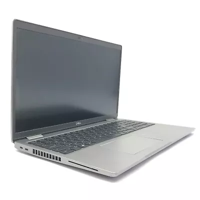 Dell Latitude 5520 15.6  Laptop I5-1135G7 8GB 256GB NVMe SSD *Case LCD Damage* • £166.49