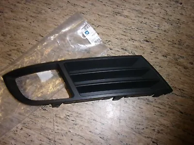 Vauxhall Vectra C Front Bumper Right Inser Genuine New Gm 13205880 • $49.77