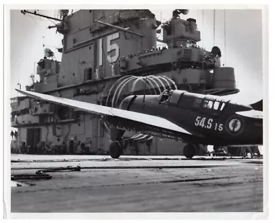 1954 French Helldiver 54.S Lands On CVA-15 USS Randolph 8x10 Original News Photo • $33.99