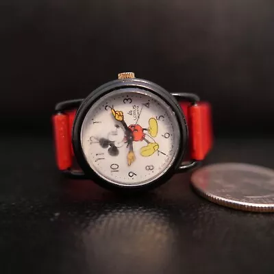 Vintage LORUS Mickey MOUSE WATCH V811-0070 W/ Original Red Band !!! • $15