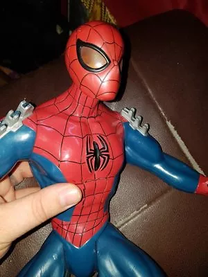 Ultimate Spiderman Figure • £10