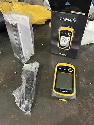 New Garmin ETrex 10 2.2 Inch Handheld GPS Receiver Bundle Free Shipping • $125