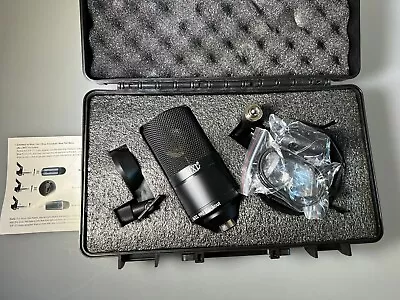 MXL 990 Blackout Condenser Microphone With Shockmount & Case • $110