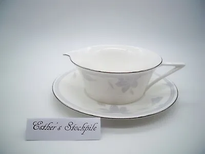 Mikasa Ovation Bone  China  Gravy Boat Pitcher  & Underplate Fx030 Cr007 Japan  • $38.10