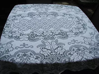 Vintage Lace Tablecloth Cotton White With Green Oval 80 X 56 • $14.99