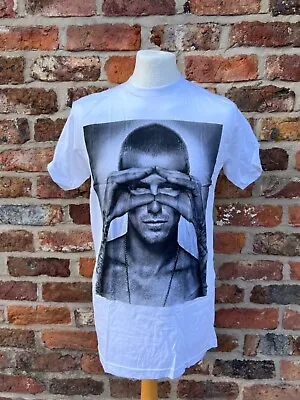 £6.99 • Buy DAvid Beckham Hands Over Eyes  Icon Lectro Smock Brand Screen T-shirt