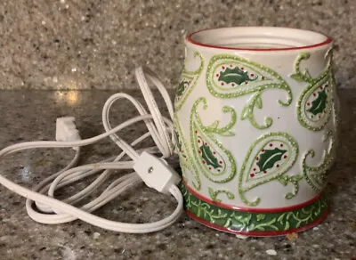 £17.82 • Buy YANKEE CANDLE Holiday  Paisley Wax Warmer Tart Burner Christmas Electric Base