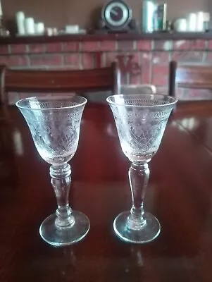 Pall Mall Lady Hamilton Bulstroid Liquor Glasses • £5