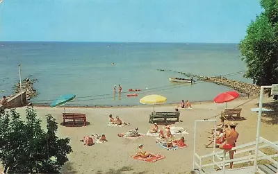 Postcard Beach Lakeland Lodge Vermilion Ohio • $4.75