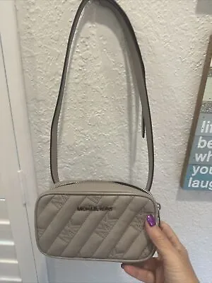 Michael Kors Belt Bag • $40