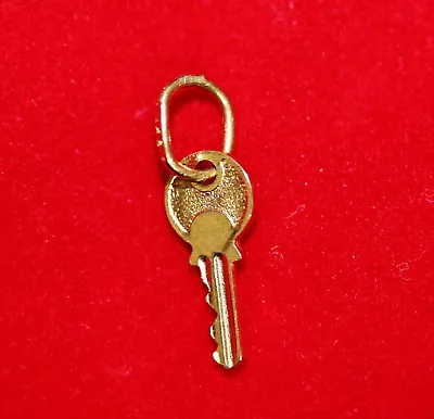 NEW 9ct Yellow Gold Key Charm 9K Pendant 375 Open Lock Doors Accepted Kingdom • $42