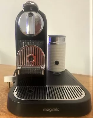 Magimix Nespresso M190 Coffee Machine With Milk Frother • £40