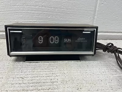 Vintage Flip Clock Linden Model 967 Faux Wood Flip Alarm WORKS • $54.99