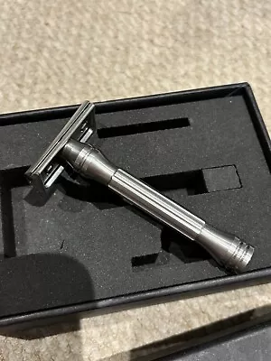 Blackland Dart Safety Razor • £175