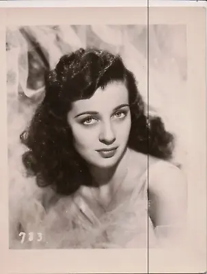 Vintage 4.25x5 Photo Actress Gail Russell • £19.29