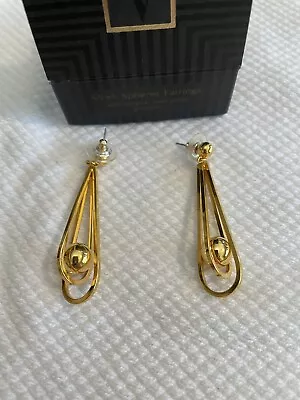 Avon Vintage 1994 Sleek Spheres Pierced Earrings • $7