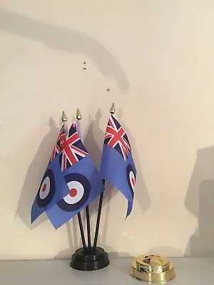 RAF ENSIGN TABLE FLAG SET Of 3 Flags And Base • £7.99