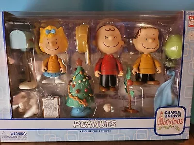 New Memory Lane Peanuts Figure Collection A Charlie Brown Christmas 2003 • $39