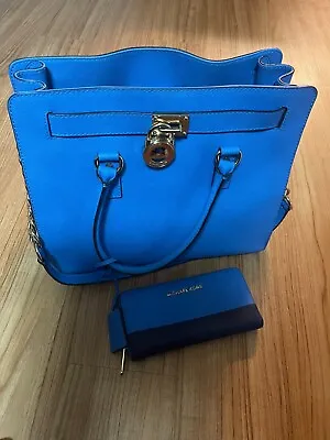 Excellent Pre-Owned Condition Blue Michael Kors Purse And Wallet • $55
