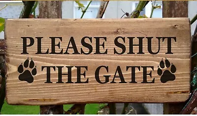 Please Close The Gate - Dog Running Free Wooden Sign Plaque LG • £39.99