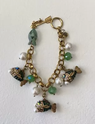 Vtg Y2K Betsy Johnson Enamel Faux Pearl Rhinestone Gold Tone Fish Charm Bracelet • $45