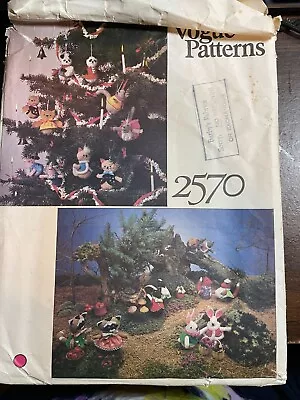 Vogue 2570 Vintage 80's Christmas Cute Animal Ornaments Pattern UnCut • $15