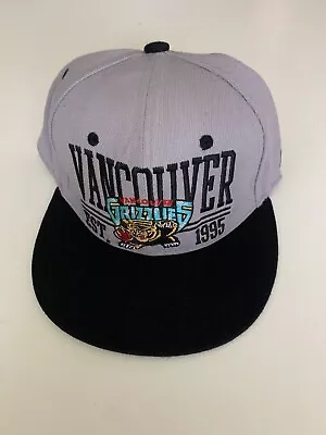 VANCOUVER GRIZZLIES New Era Snapback NBA Hardwood Classics Hat • $3.99