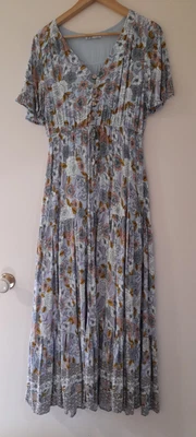 $30 • Buy Womens Ally Maxi Dresses Size 12
